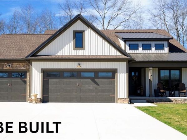 1625 Woodland Circle , Poland, OH 44514