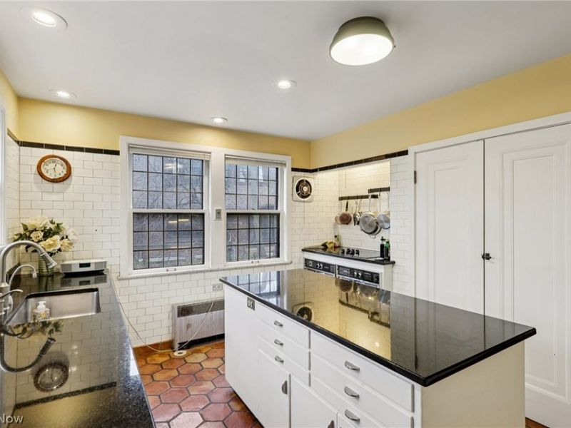 14400 Shaker Boulevard , Shaker Heights, OH 44120 Photo 17