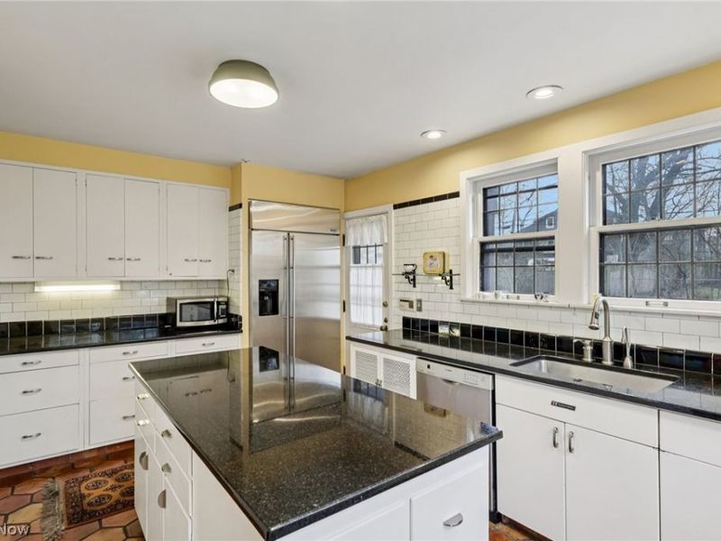 14400 Shaker Boulevard , Shaker Heights, OH 44120 Photo 18