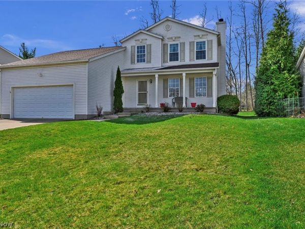 1015 Lakeshore Walk , Medina, OH 44256