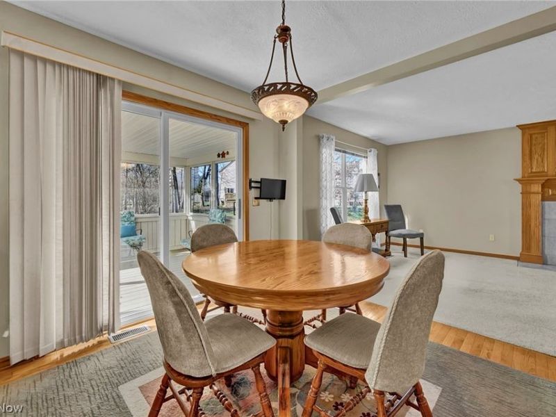 1015 Lakeshore Walk, Medina, OH 44256 Photo 11