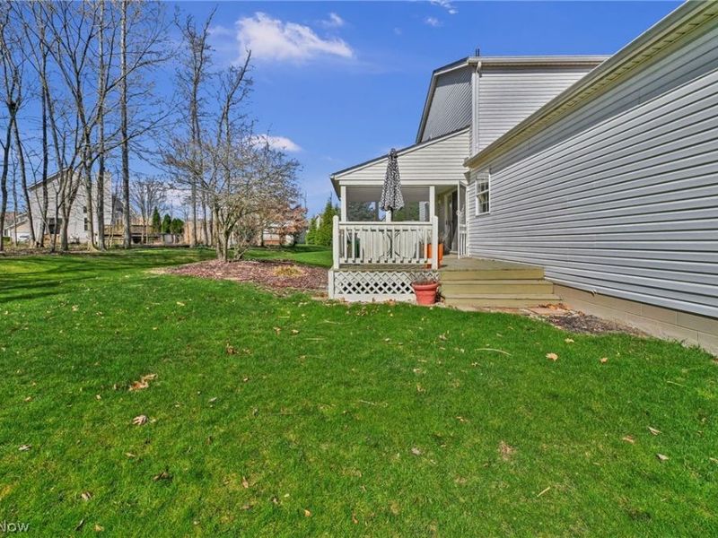 1015 Lakeshore Walk, Medina, OH 44256 Photo 29