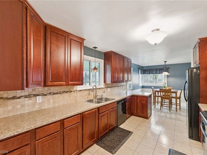 4052 Lockwood Boulevard , Boardman, OH 44511 Photo 5