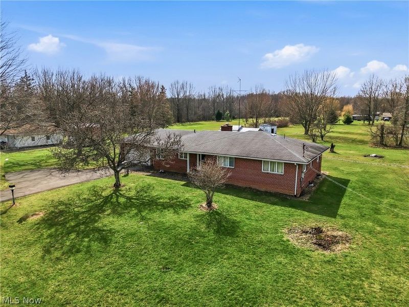 5325 Hoagland Blackstub Road , Cortland, OH 44410 Photo 2