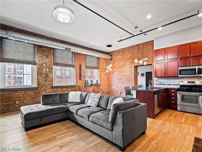 1260 W 4th Street, Unit 302, Cleveland, OH 44113 Photo 4