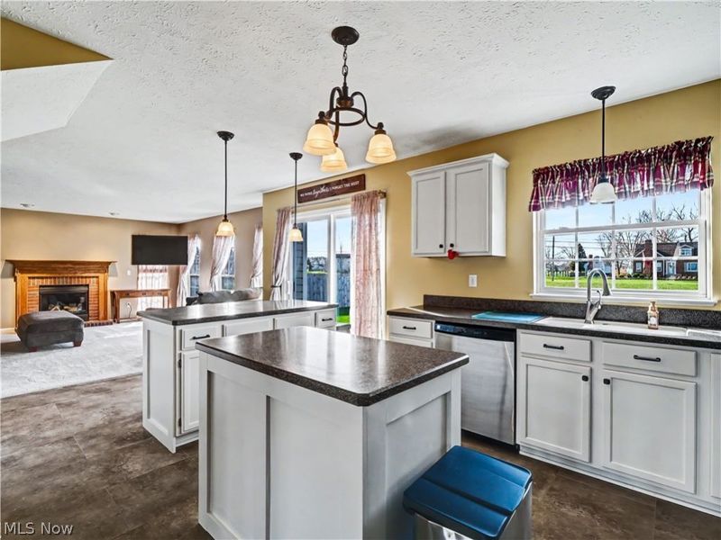 37831 Stoney Lake Drive, North Ridgeville, OH 44039 Photo 4