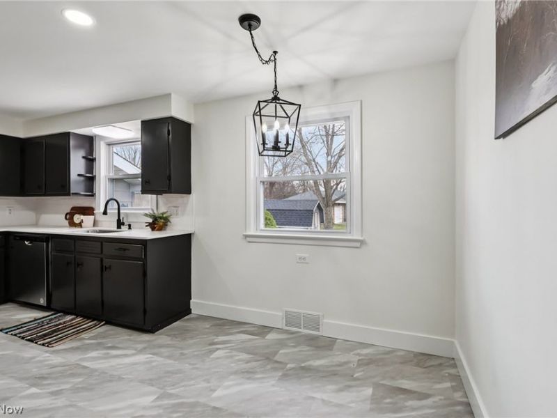 403 N Lake Street, Amherst, OH 44001 Photo 11