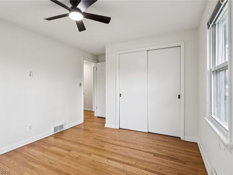 403 N Lake Street, Amherst, OH 44001 Photo 12