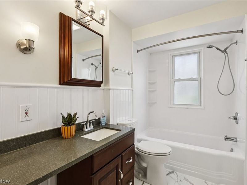 403 N Lake Street, Amherst, OH 44001 Photo 18