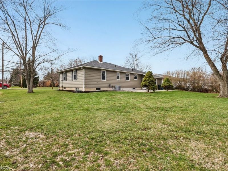 403 N Lake Street, Amherst, OH 44001 Photo 24