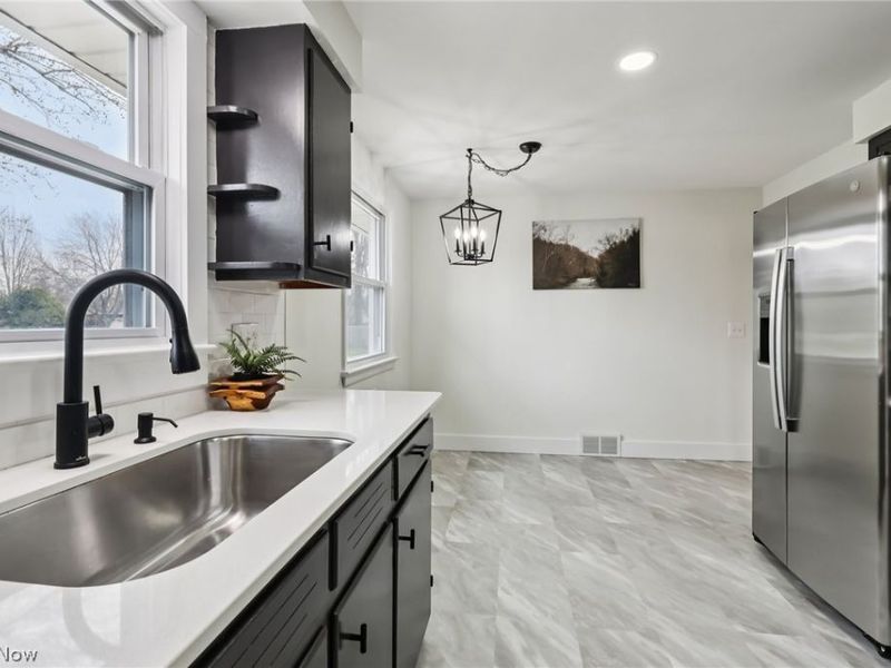 403 N Lake Street, Amherst, OH 44001 Photo 7