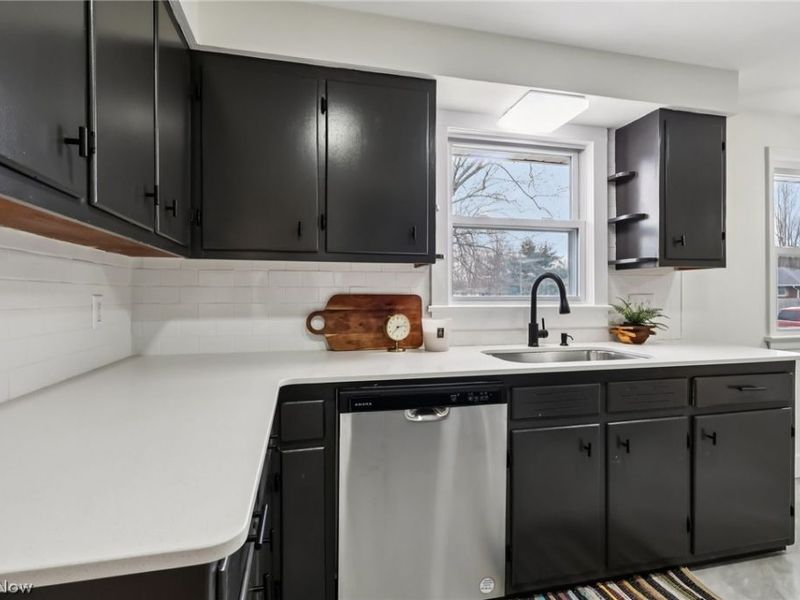 403 N Lake Street, Amherst, OH 44001 Photo 8