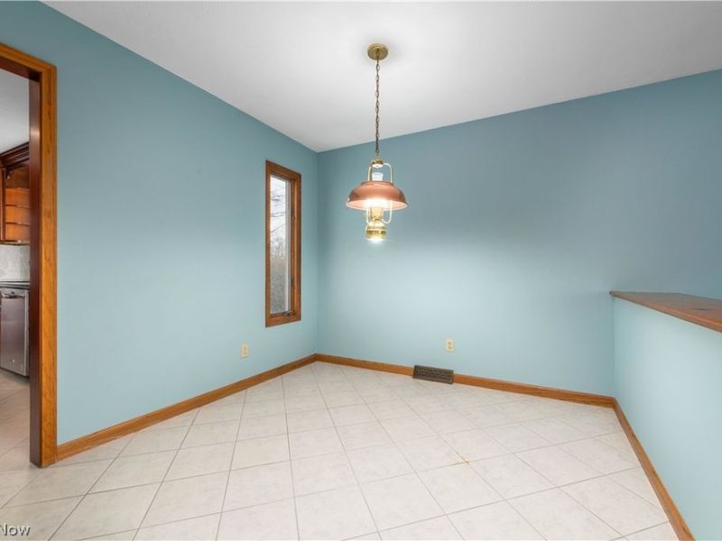 24827 Lake Road, Bay Village, OH 44140 Photo 13