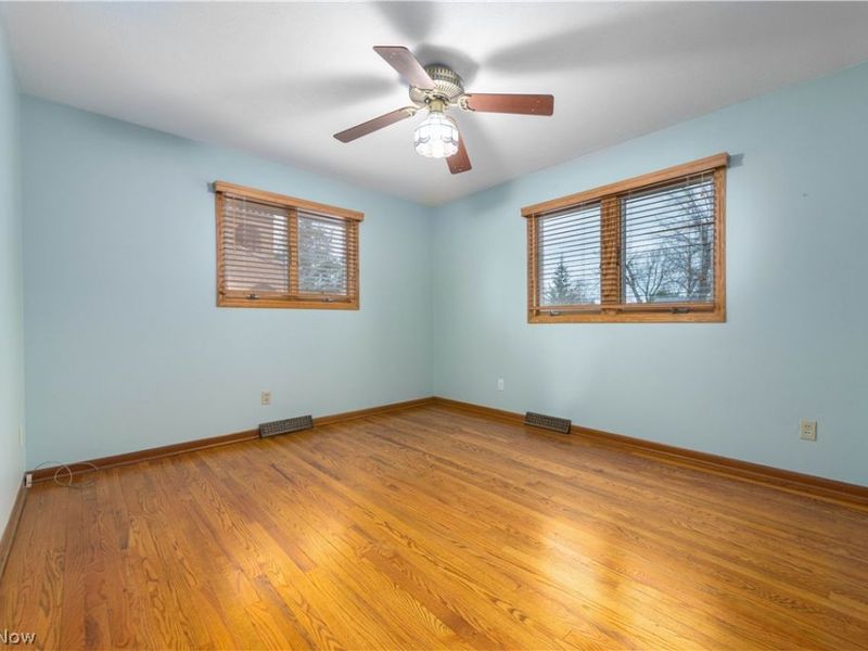 24827 Lake Road, Bay Village, OH 44140 Photo 17