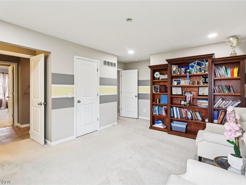 9313 W Hampton Drive, North Royalton, OH 44133 Photo 23