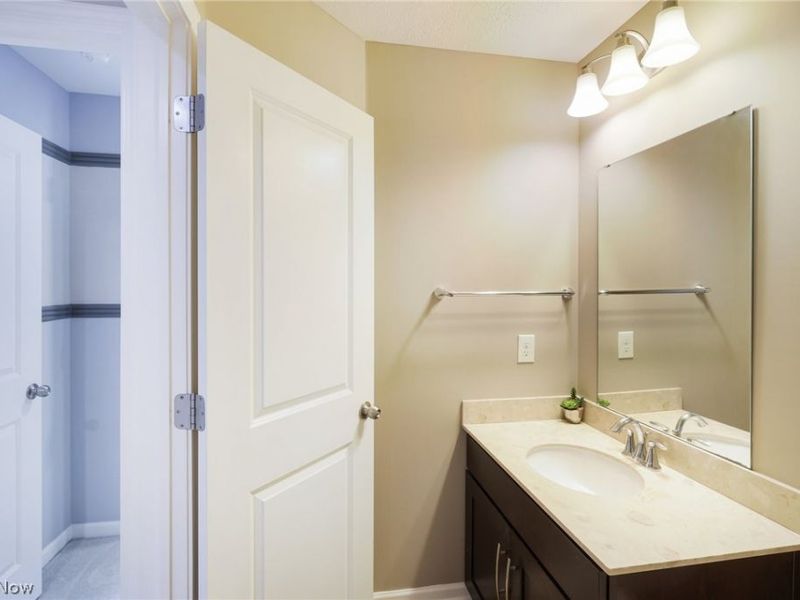 9313 W Hampton Drive, North Royalton, OH 44133 Photo 24