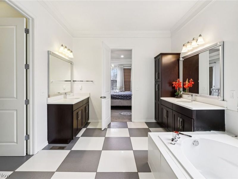 9313 W Hampton Drive, North Royalton, OH 44133 Photo 28