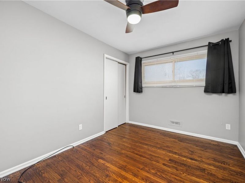 5656 Burns Road, North Olmsted, OH 44070 Photo 11