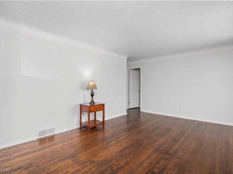 5656 Burns Road, North Olmsted, OH 44070 Photo 17