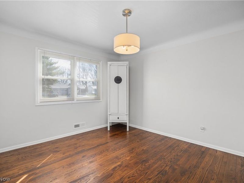 5656 Burns Road, North Olmsted, OH 44070 Photo 18