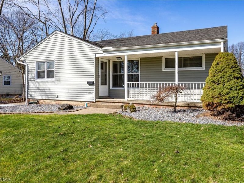 5656 Burns Road, North Olmsted, OH 44070 Photo 2