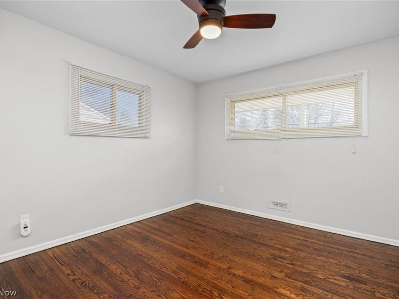 5656 Burns Road, North Olmsted, OH 44070 Photo 4