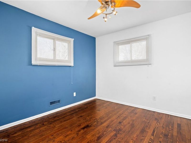 5656 Burns Road, North Olmsted, OH 44070 Photo 7