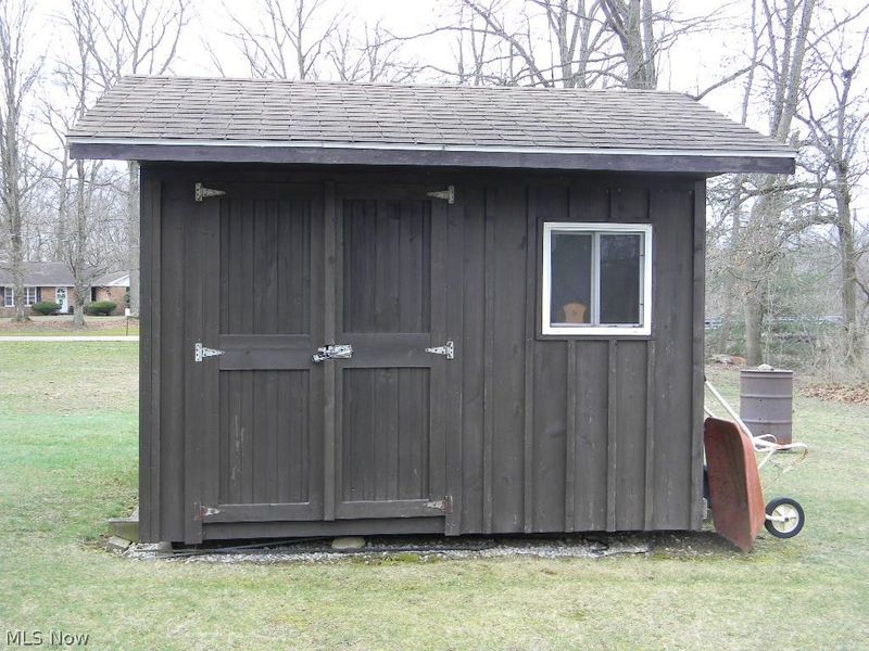 6787 Lakeview Drive , Kinsman, OH 44428 Photo 7