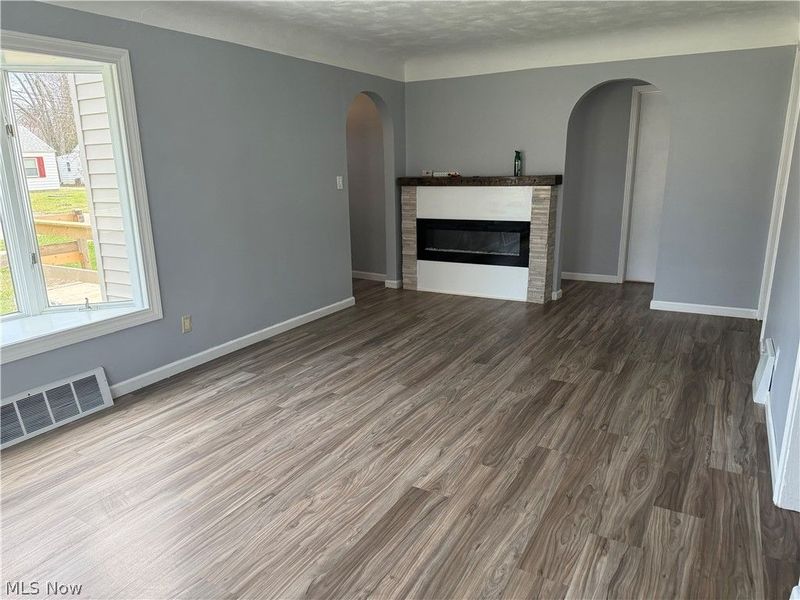 3296 W 231st Street, North Olmsted, OH 44070 Photo 3