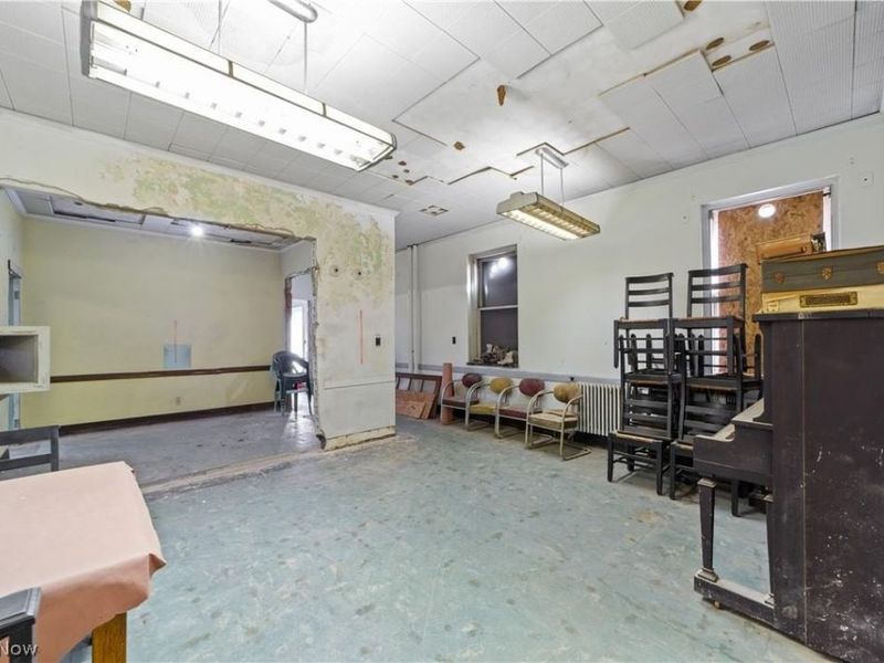6330 Lorain Avenue, Cleveland, OH 44102 Photo 22