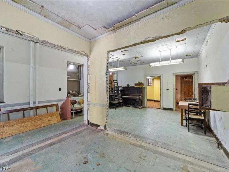 6330 Lorain Avenue, Cleveland, OH 44102 Photo 23