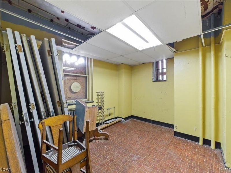 6330 Lorain Avenue, Cleveland, OH 44102 Photo 27