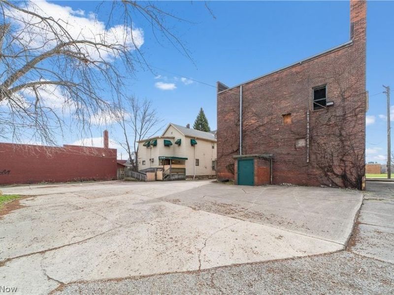 6330 Lorain Avenue, Cleveland, OH 44102 Photo 33