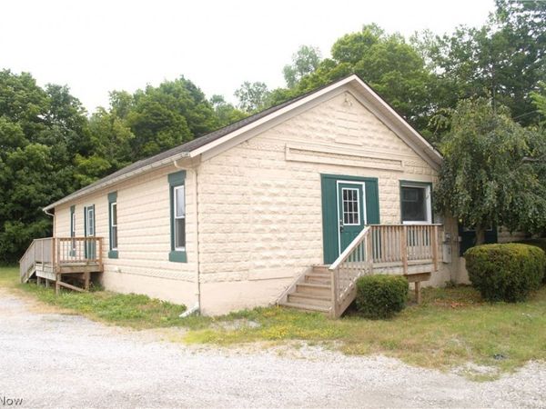 150 N Lake St , Madison, OH 44057