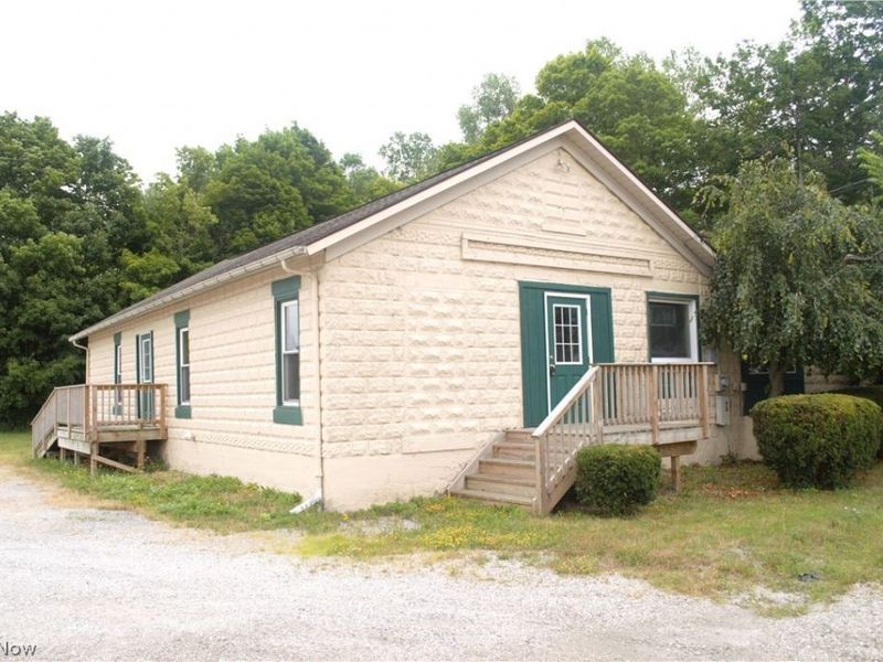 150 N Lake St , Madison, OH 44057 Photo 1