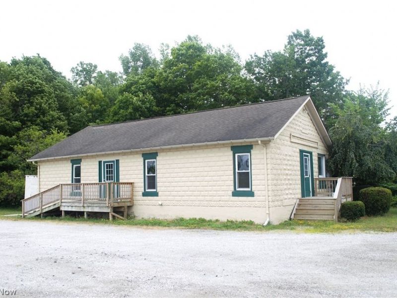 150 N Lake St , Madison, OH 44057 Photo 2