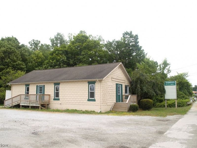 150 N Lake St , Madison, OH 44057 Photo 8