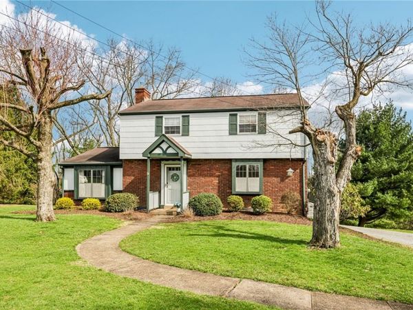 5404 Peach Dr, Gibsonia, PA 15044