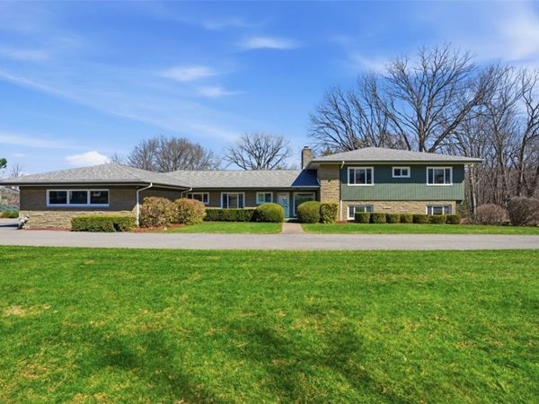 103 Zernich Dr, Aliquippa, PA 15001