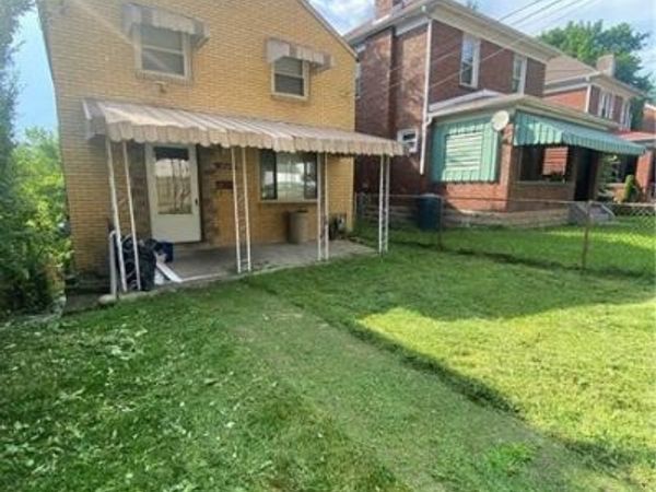 2047 Chalfant , Pittsburgh, PA 15221