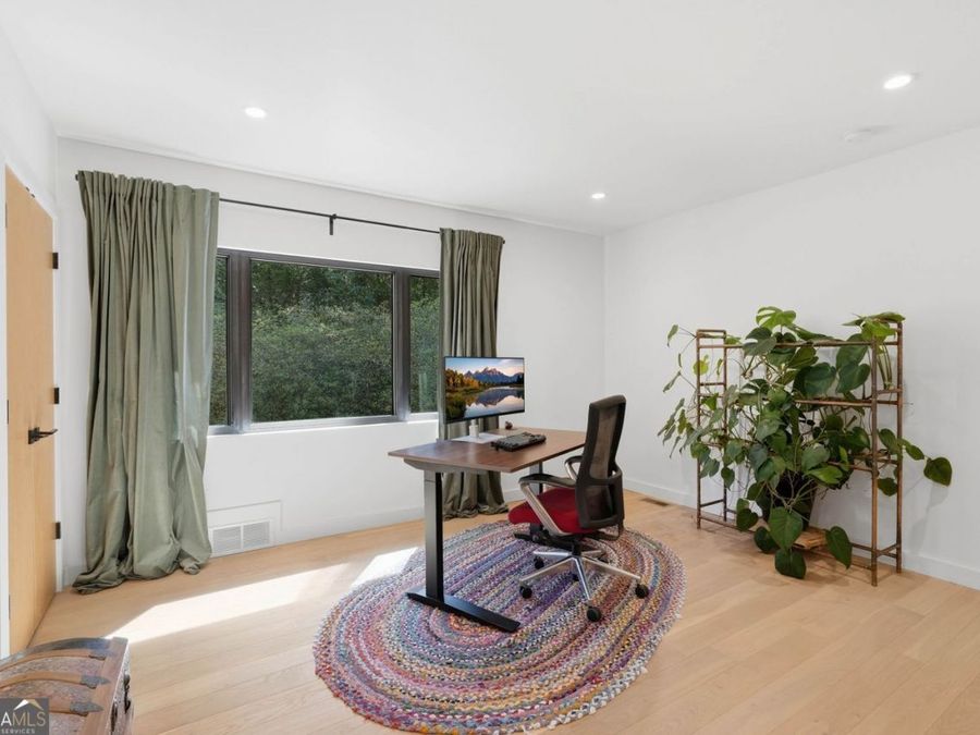 Property Image 81