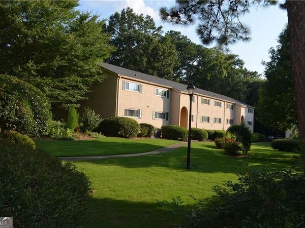 3208 Henderson Mill Road, Unit 6, Chamblee, GA 30341