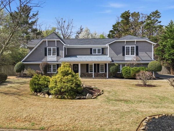 415 Saddle Creek Circle, Roswell, GA 30076