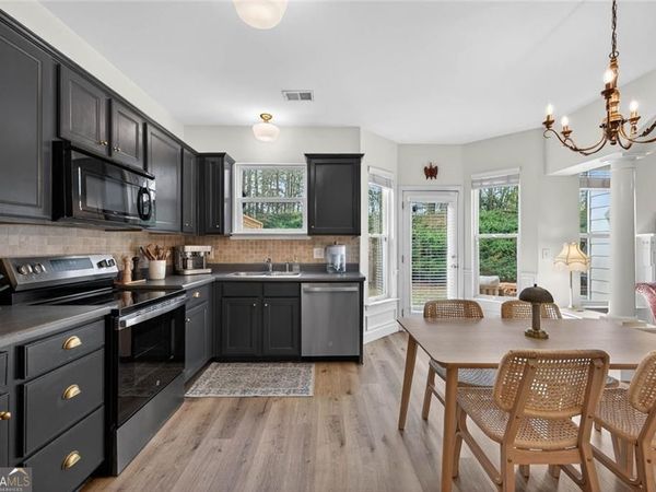 216 Parc View Lane, Woodstock, GA 30188