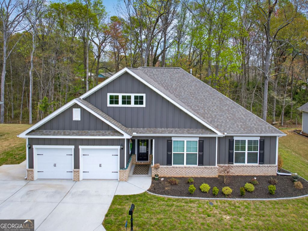 118 Golden Oaks Drive, Hartwell, GA 30643 Main Photo