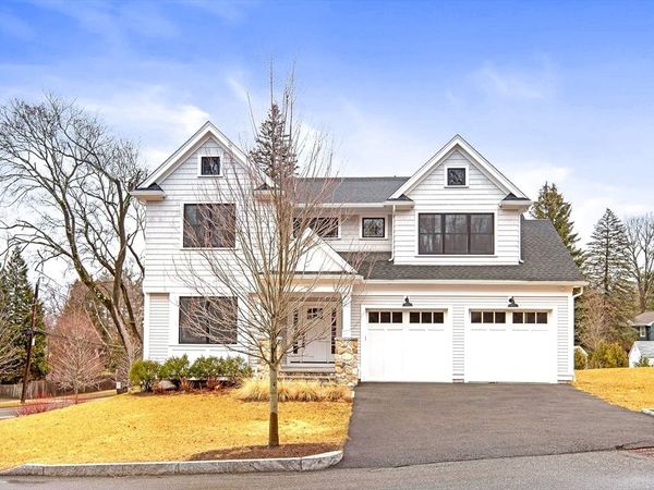 2 Abby Rd, Winchester, MA 01890