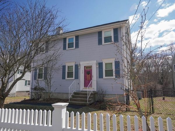 93 A Lexington St, Burlington, MA 01803