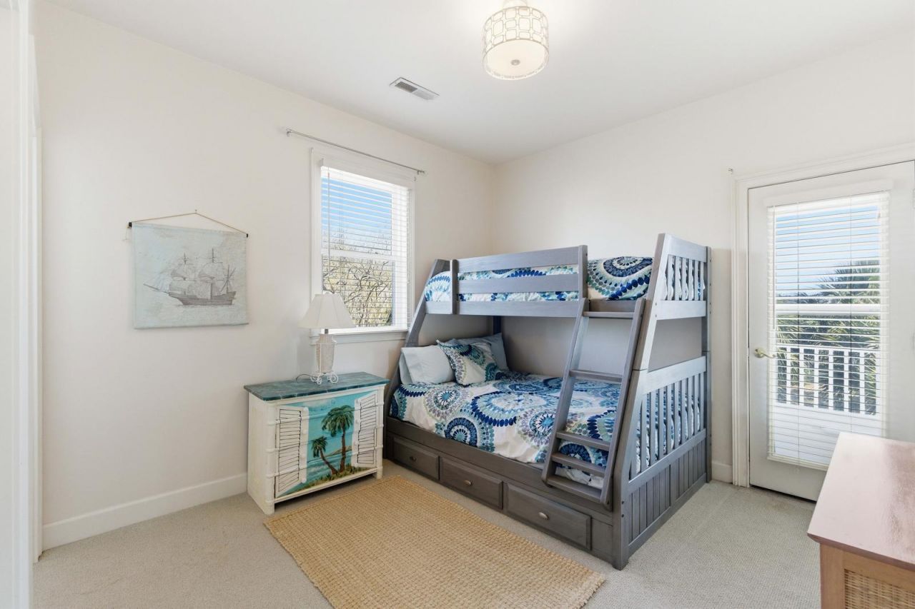 24 Commons Court Photo 44