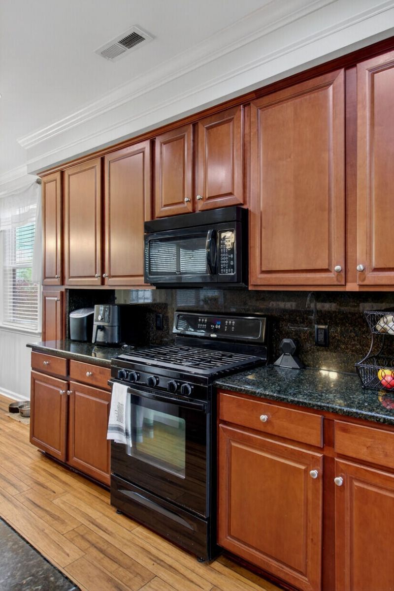 1810 Hockley Boulevard Photo 13