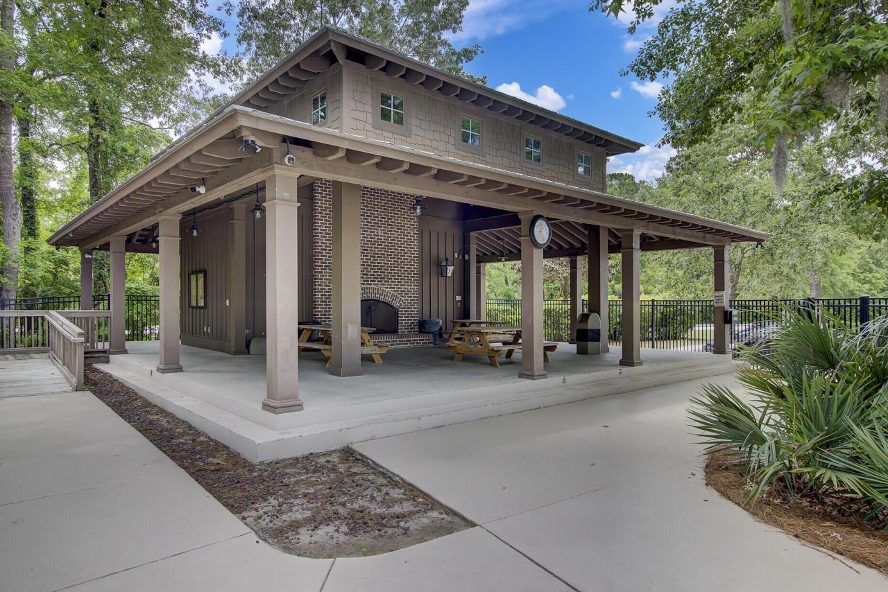 1810 Hockley Boulevard Photo 54